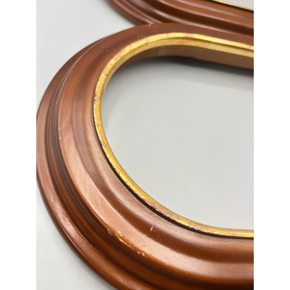 Van Hygan & Smythe CS95 Oval Wood Plate Frames Gold Trim Set of 2 Vintage